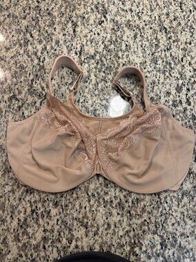 Glamorise Nude Lace Full Coverage Underwire Bra 46F Support Comfort